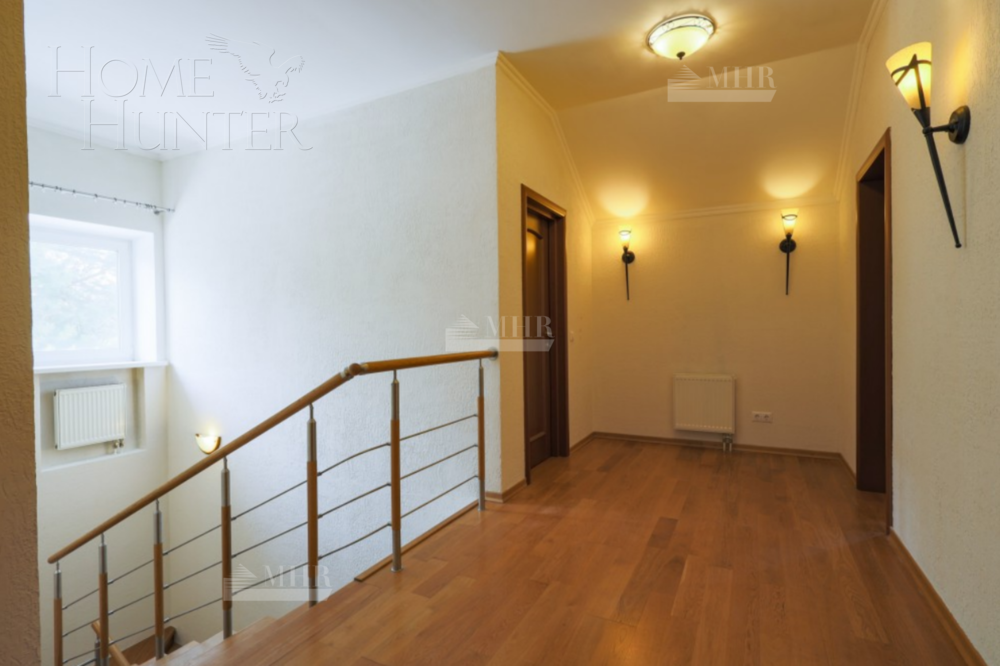 2-этажный коттедж 360 м² с отделкой