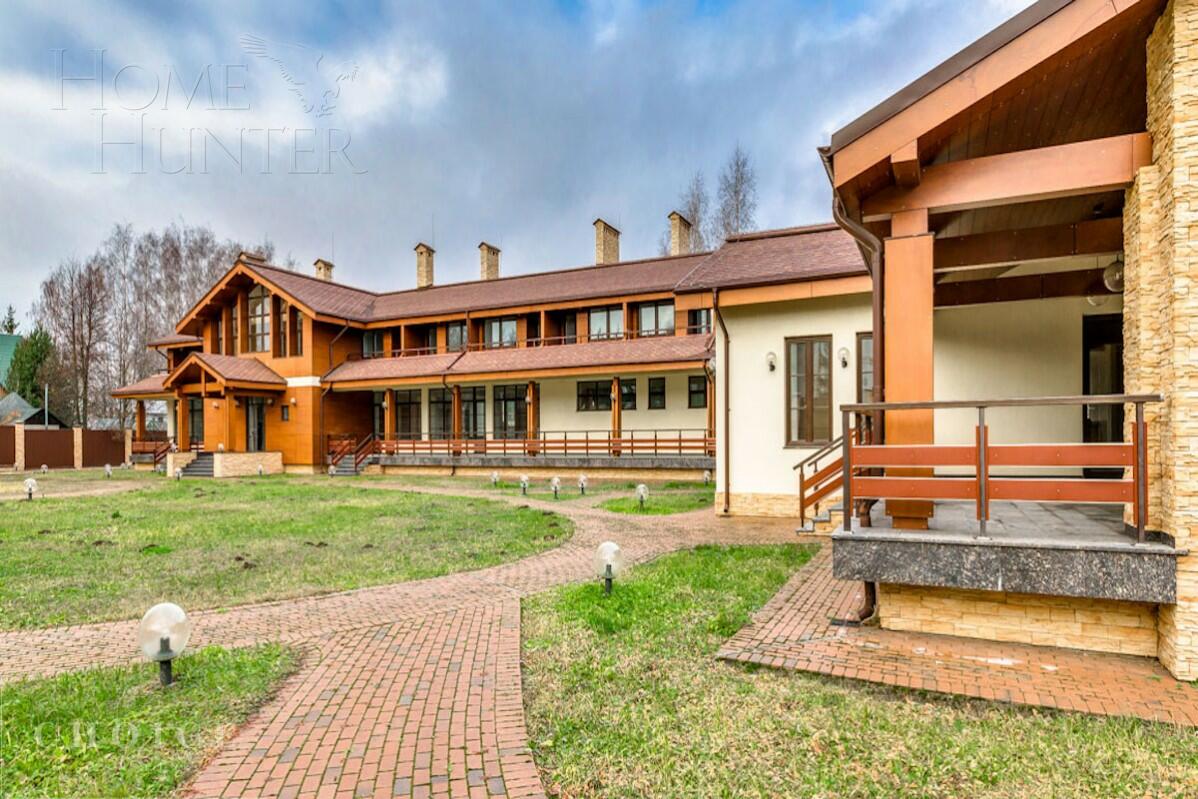 2-этажный коттедж 1 450 м² с отделкой