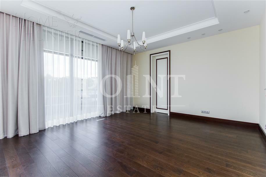 2-этажный коттедж 967.94 м² с отделкой