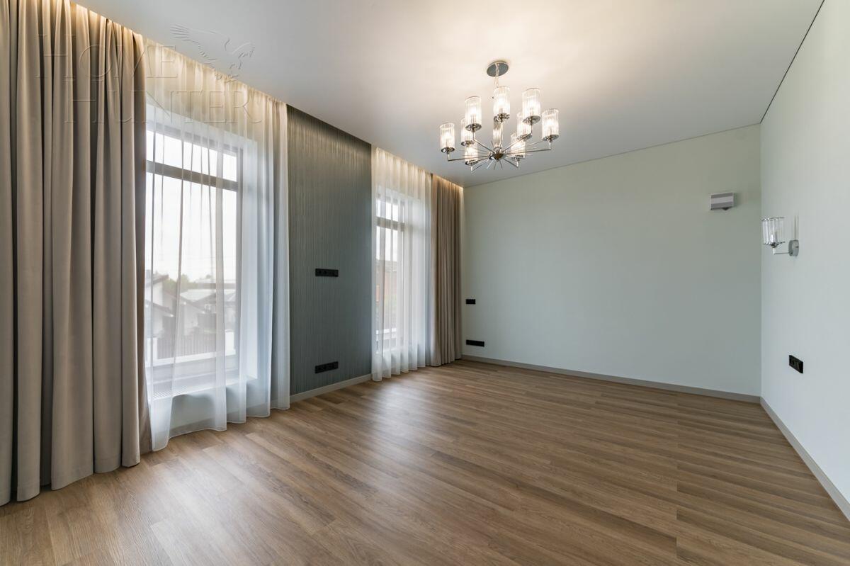 2-этажный коттедж 210 м² с отделкой