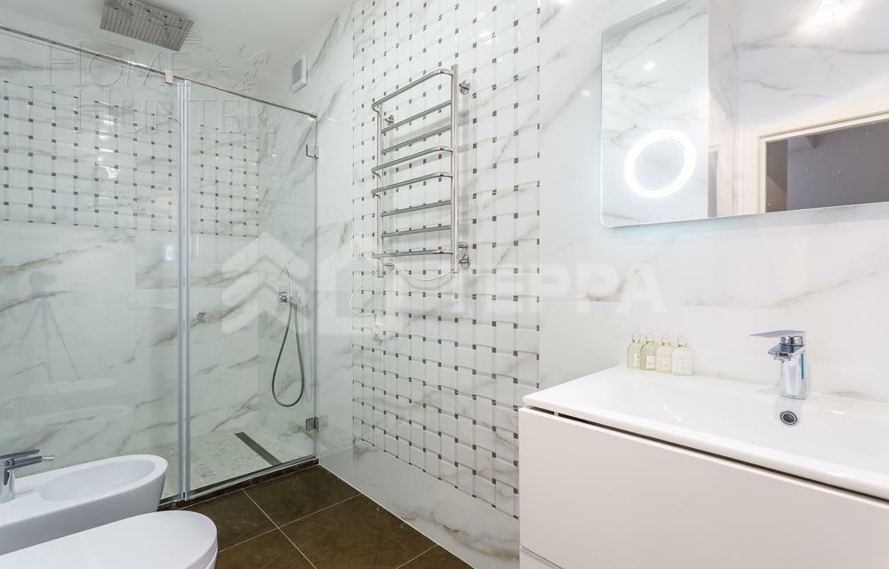 3-этажный таунхаус 360 м² с отделкой