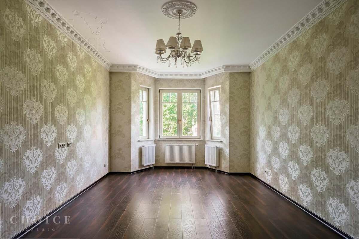 3-этажный коттедж 580 м² с отделкой