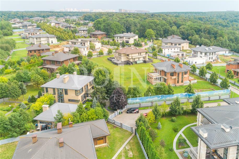 2-этажный коттедж 750 м² с отделкой