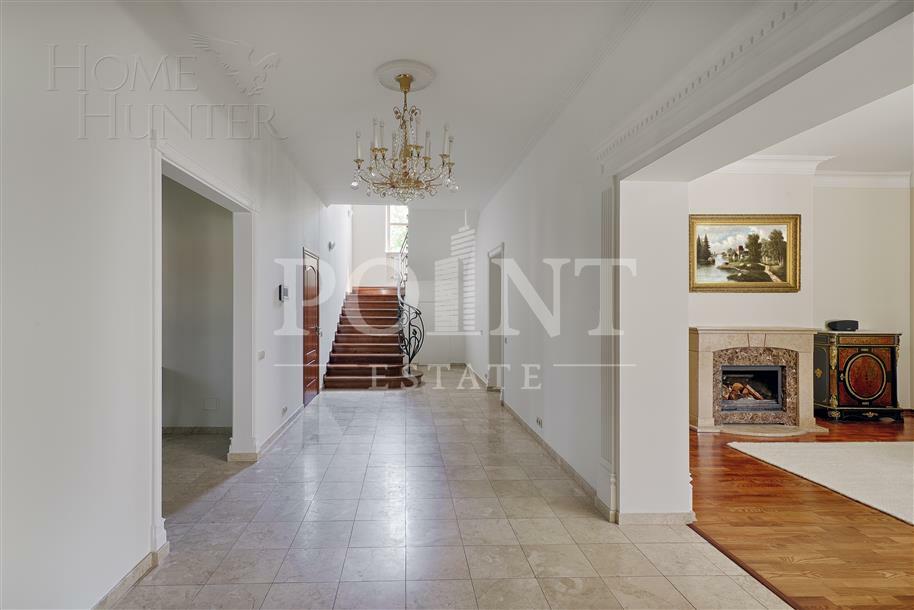 2-этажный коттедж 350 м² с отделкой