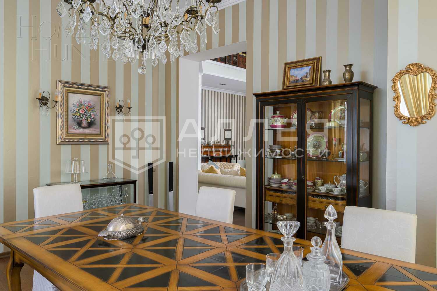 2-этажный коттедж 2 100 м² с отделкой