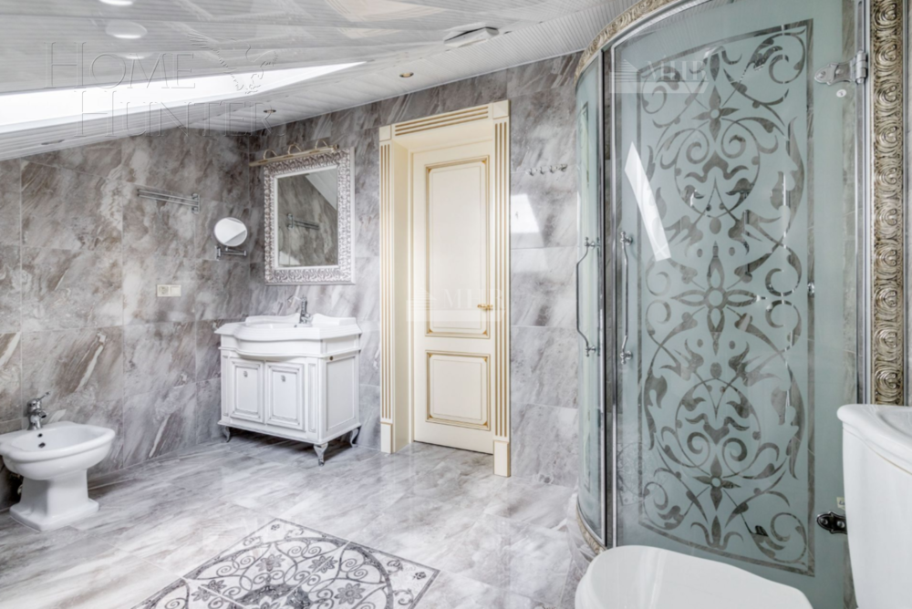 3-этажный коттедж 580 м² с отделкой