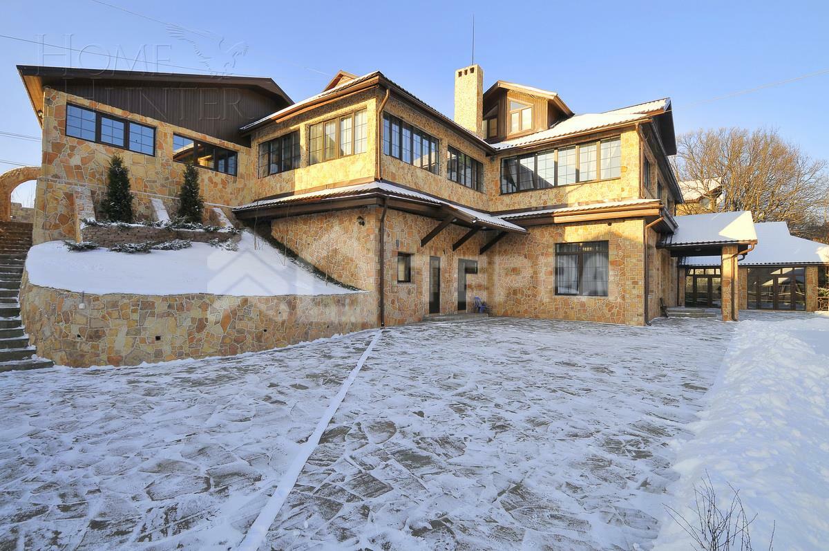 3-этажный коттедж 600 м² с отделкой