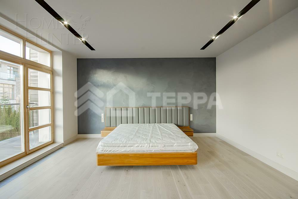 3-этажный таунхаус 291 м² с отделкой