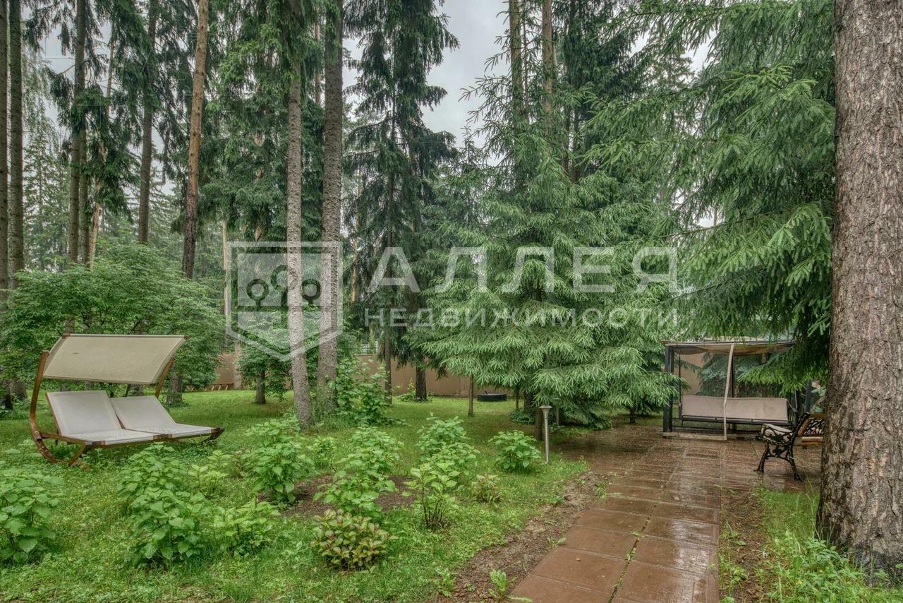 2-этажный коттедж 255 м² с отделкой