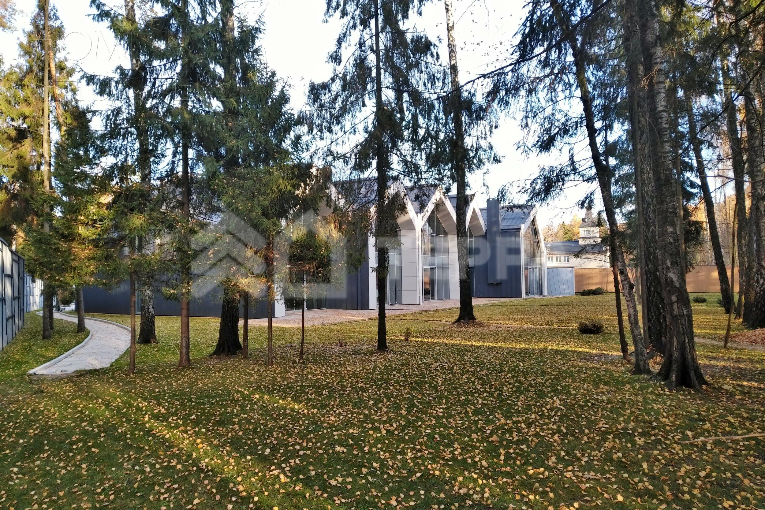 2-этажный коттедж 3 067 м² без отделки