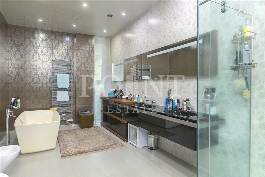 2-этажный коттедж 1 230 м² с отделкой