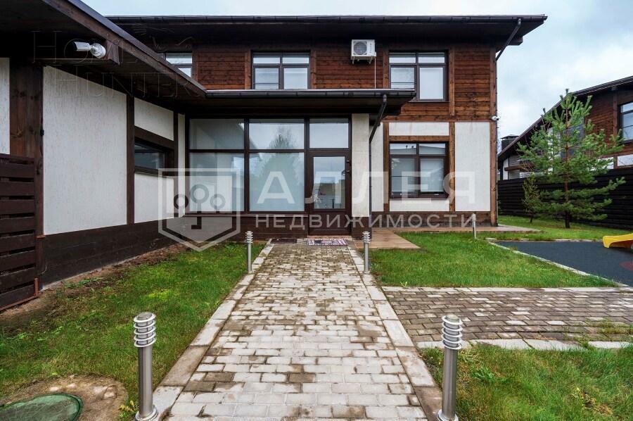 2-этажный коттедж 300 м² с отделкой