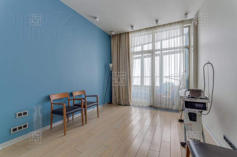 7-КОМН. КВАРТИРА С ОТДЕЛКОЙ 330 М² НА 2 ЭТАЖЕ