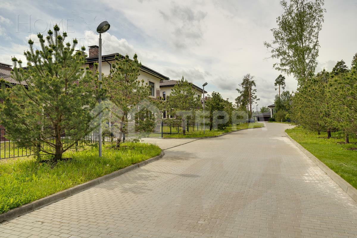 2-этажный коттедж 432.9 м² без отделки