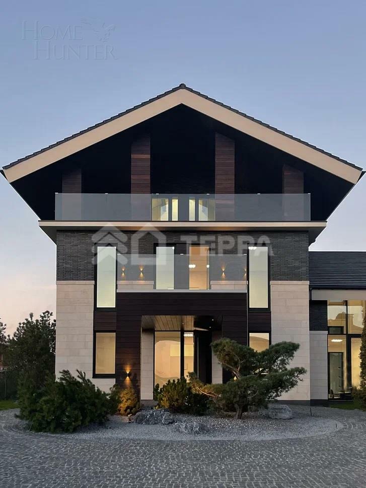 3-этажный коттедж 1 770 м² без отделки