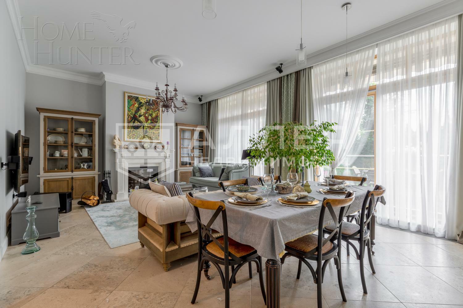 3-этажный таунхаус 300 м² с отделкой