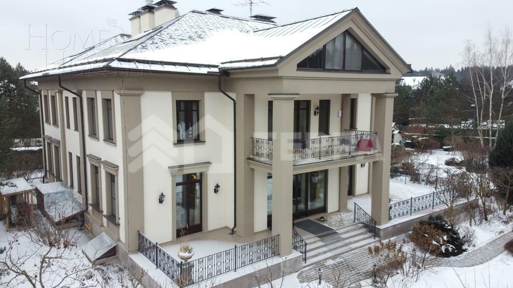 КОТТЕДЖ 972 м² с отделкой