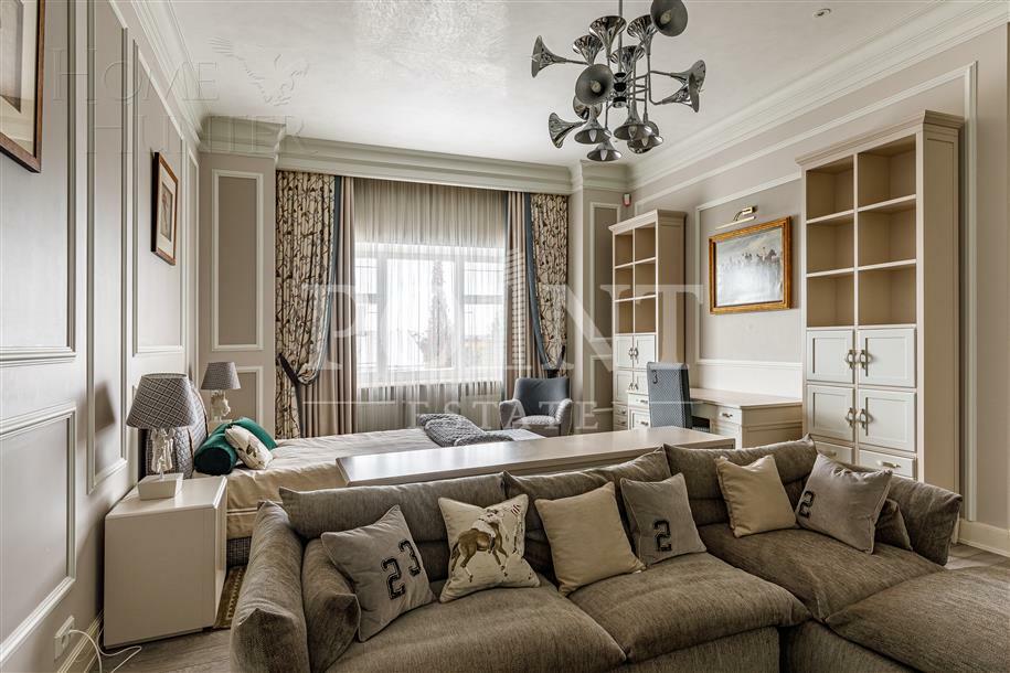 2-этажный коттедж 900 м² с отделкой