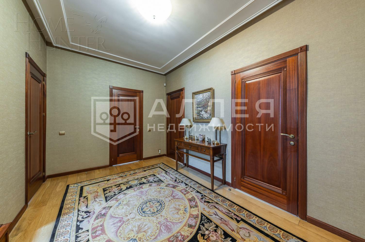 3-этажный коттедж 541 м² с отделкой