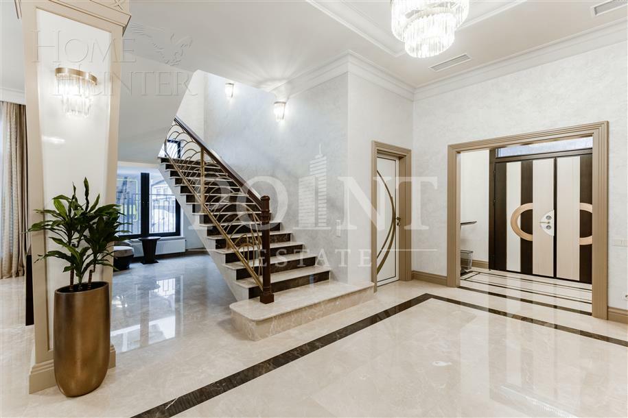 2-этажный коттедж 400 м² с отделкой