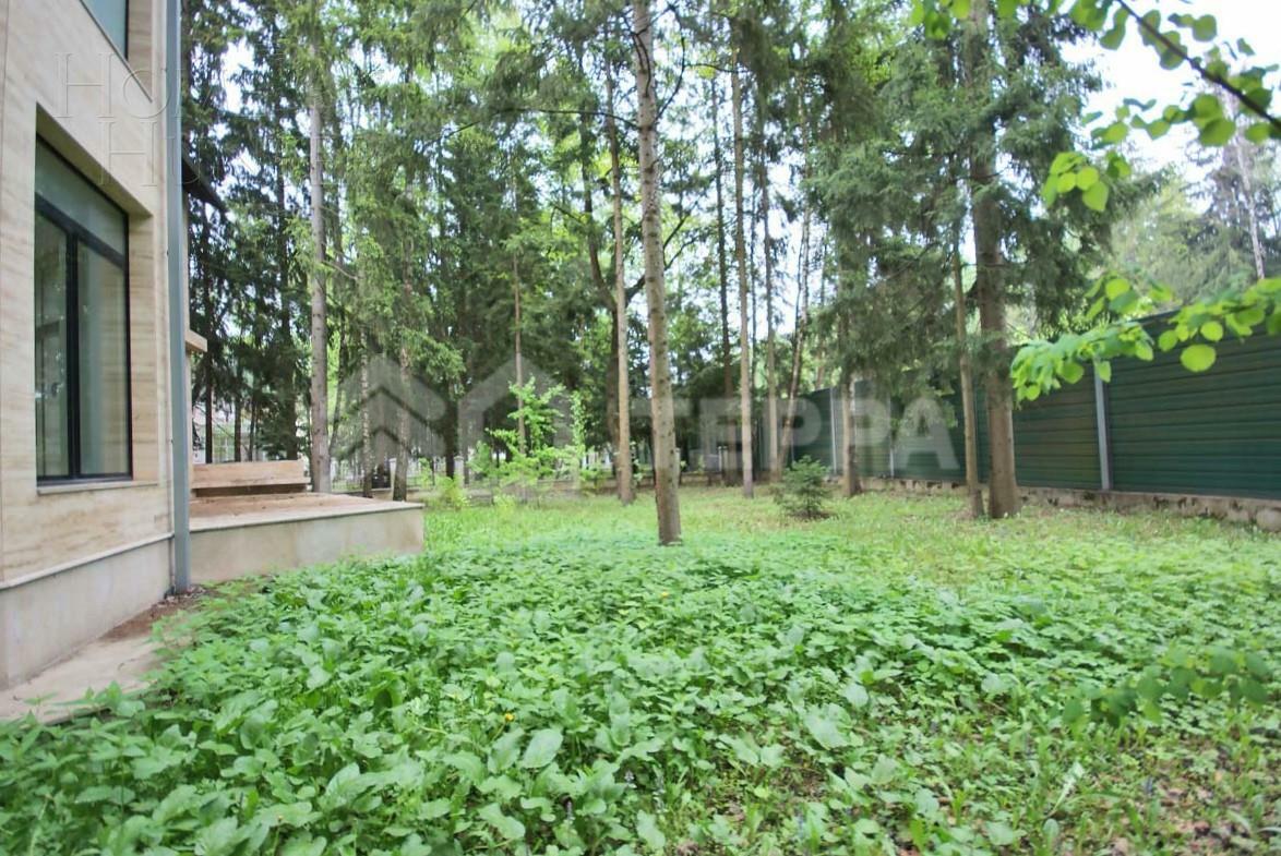 2-этажный коттедж 830 м² без отделки