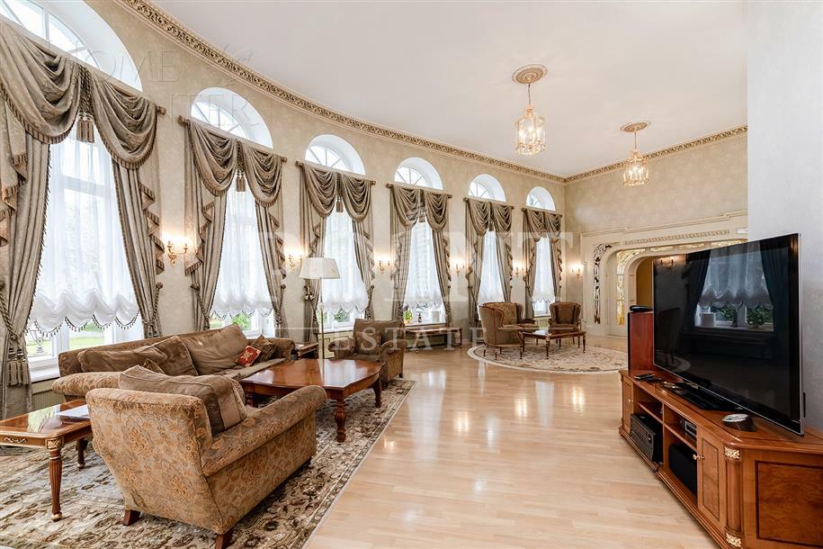 КОТТЕДЖ 2 000 м² с отделкой