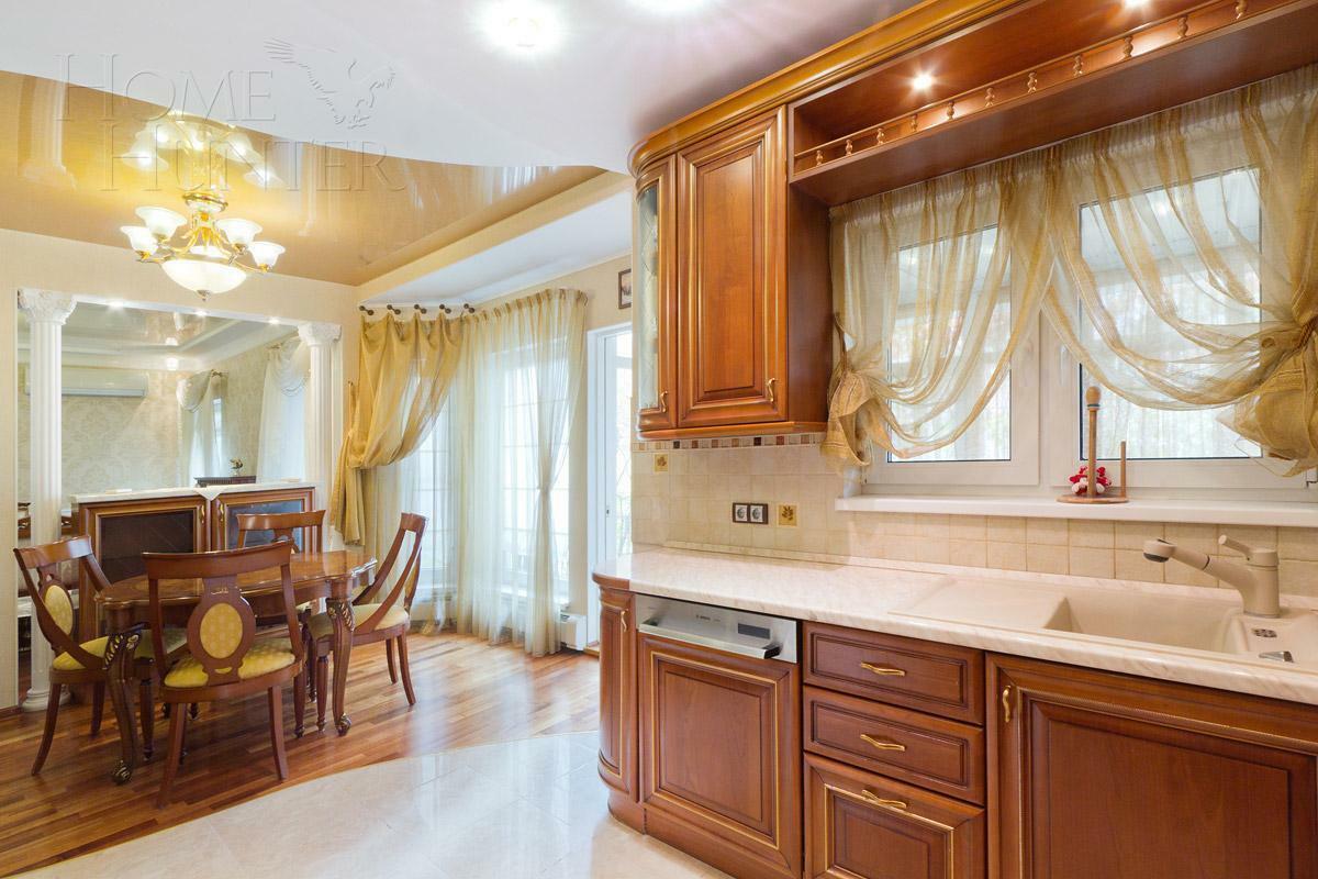 2-этажный коттедж 300 м² с отделкой