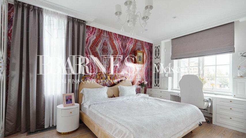 2-этажный коттедж 550 м² с отделкой