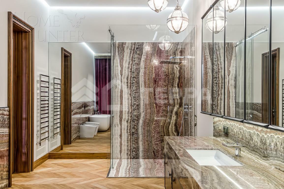 2-этажный коттедж 989.7 м² с отделкой