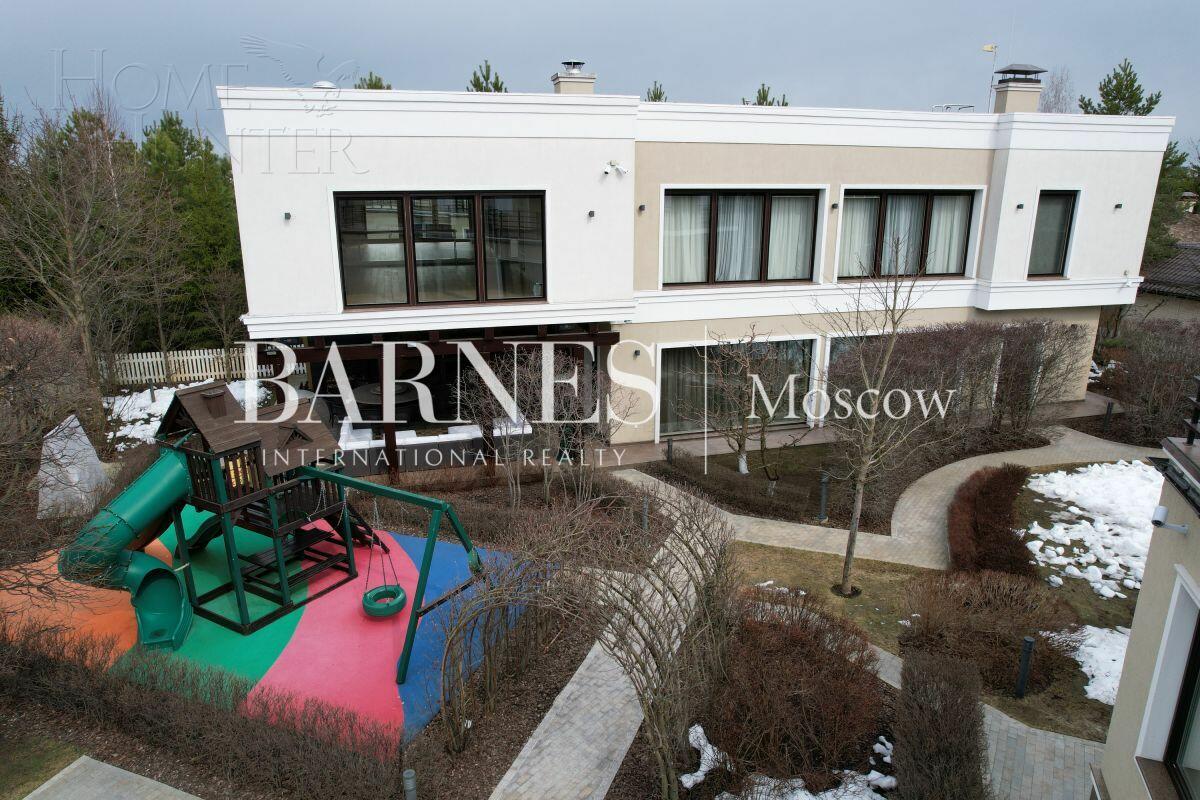 2-этажный коттедж 637 м² с отделкой