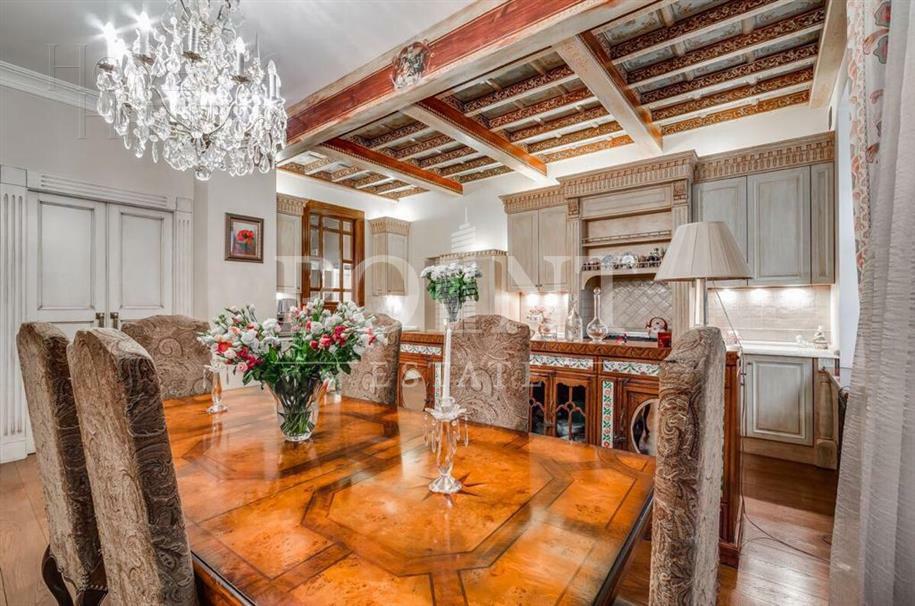 3-КОМН. КВАРТИРА С ОТДЕЛКОЙ 135 М² НА 2 ЭТАЖЕ