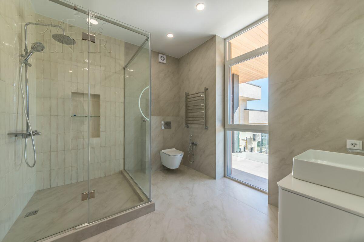 2-этажный коттедж 640 м² с отделкой