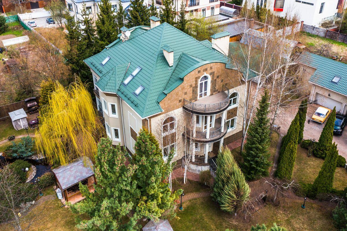 3-этажный коттедж 780 м² с отделкой