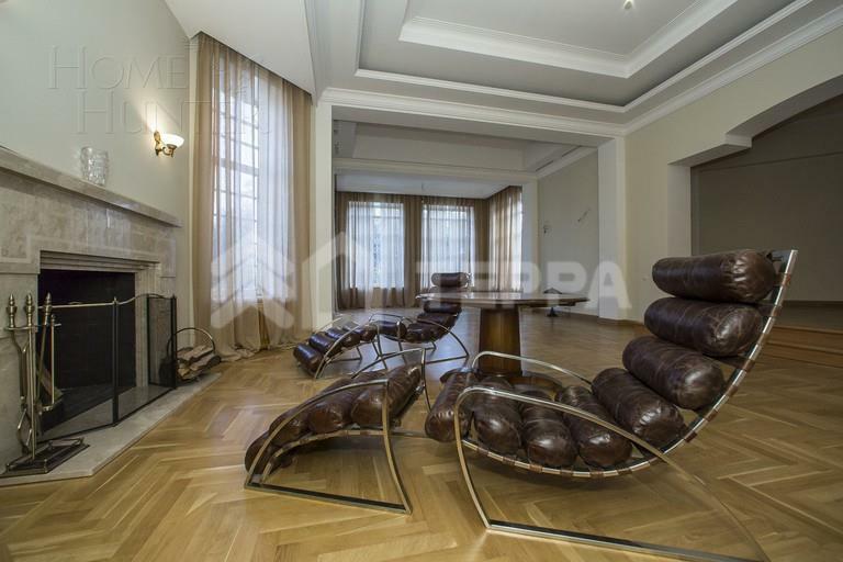 3-этажный коттедж 1 057 м² без отделки