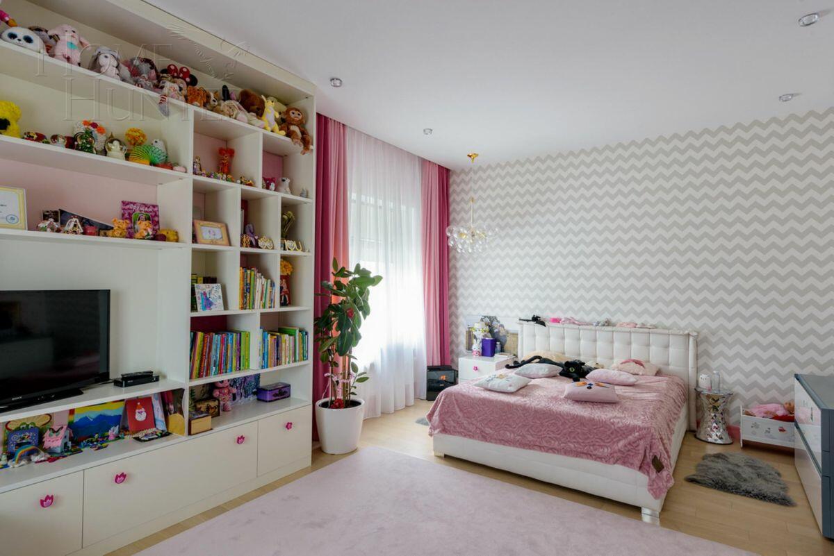 2-этажный коттедж 1 280 м² с отделкой