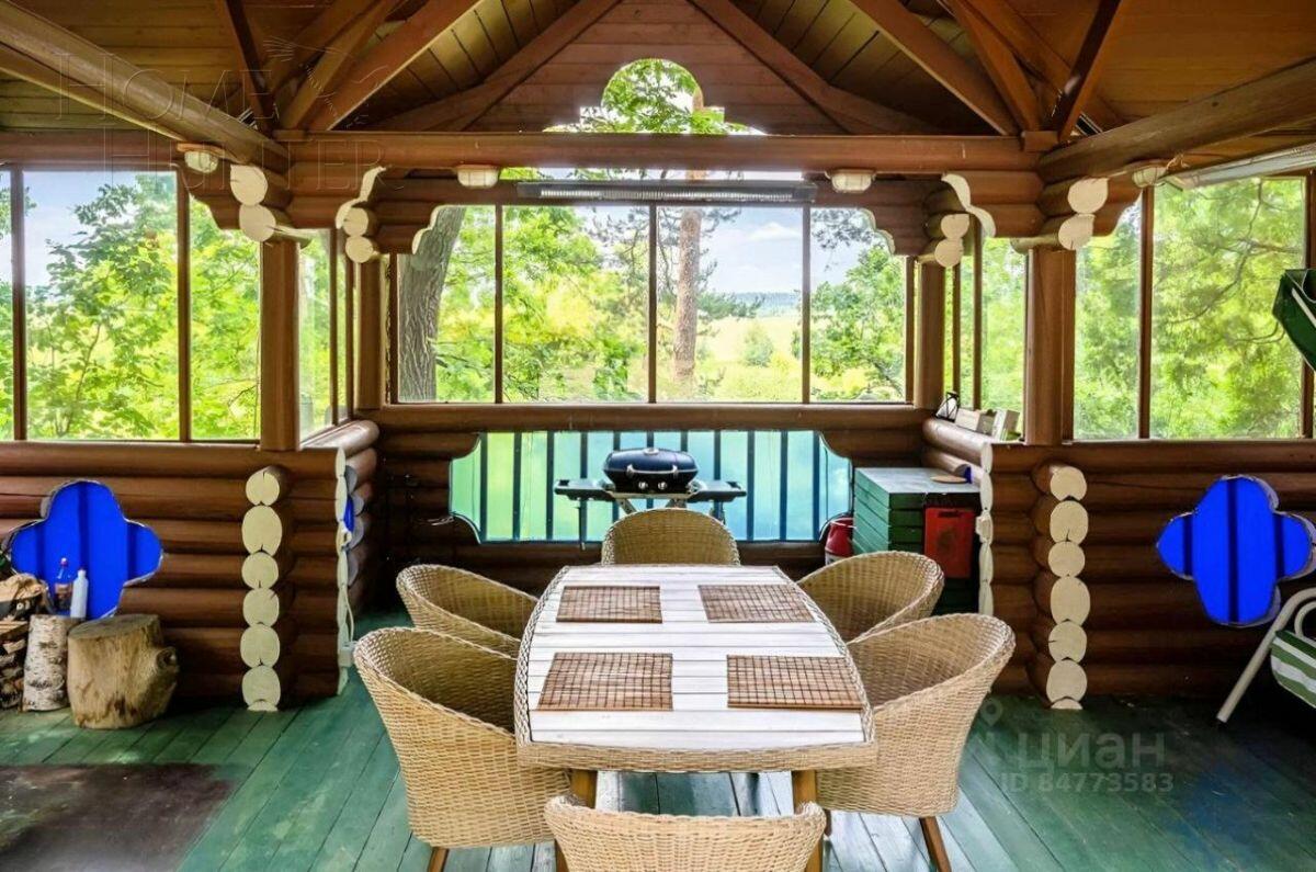 3-этажный коттедж 1 600 м² с отделкой