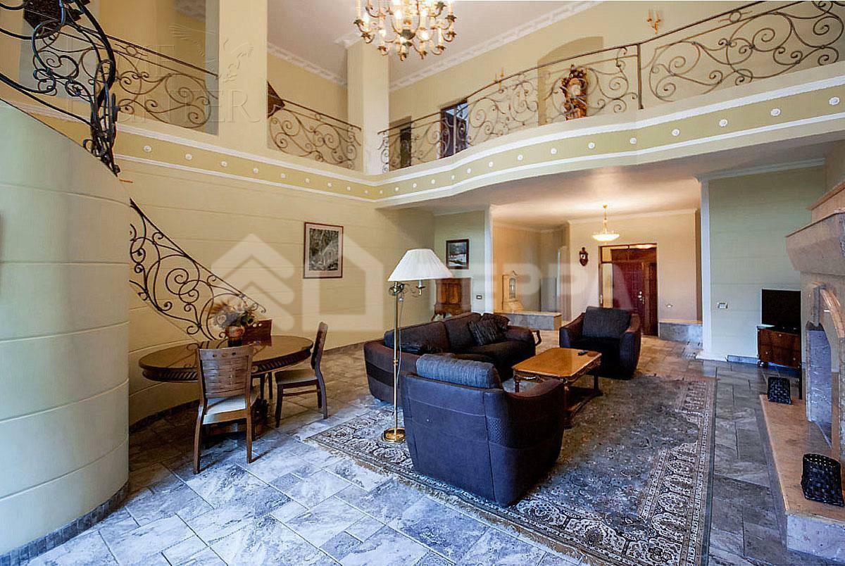 2-этажный коттедж 760 м² с отделкой