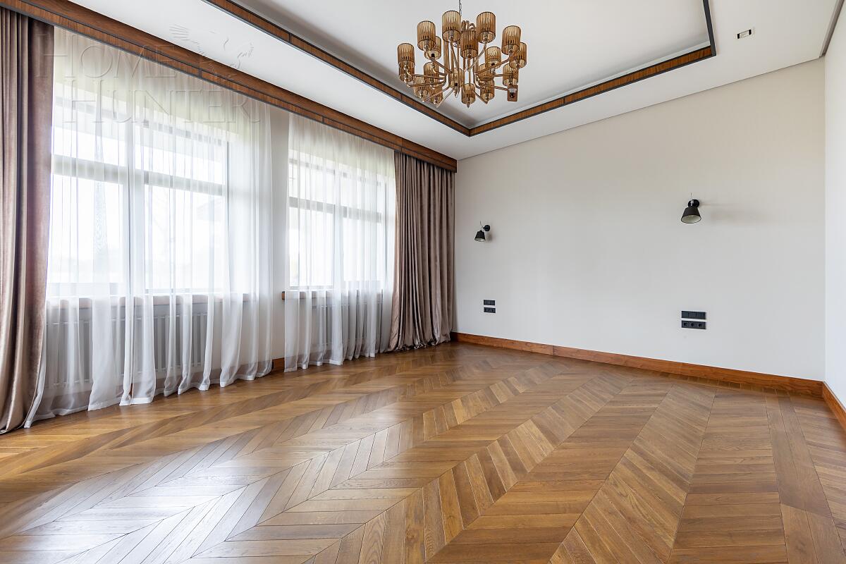 2-этажный коттедж 989.7 м² с отделкой