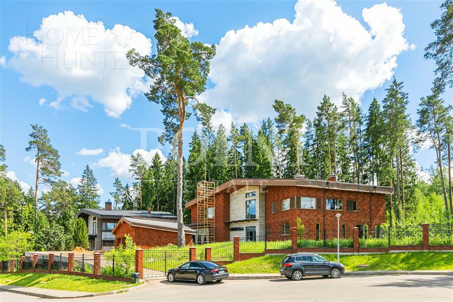 2-этажный коттедж 850 м² с отделкой