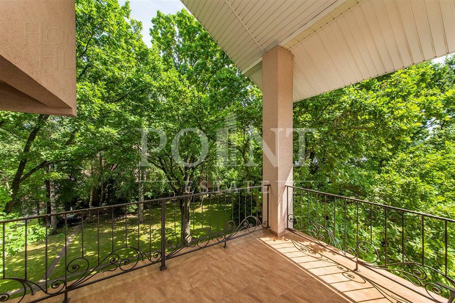 3-этажный коттедж 850 м² с отделкой