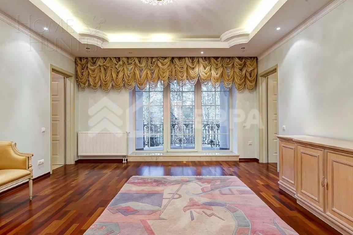 2-этажный коттедж 1 200 м² с отделкой