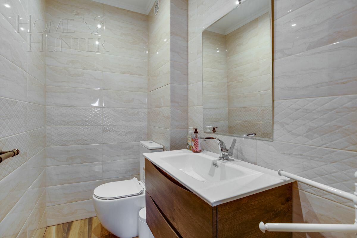 3-этажный таунхаус 300 м² с отделкой