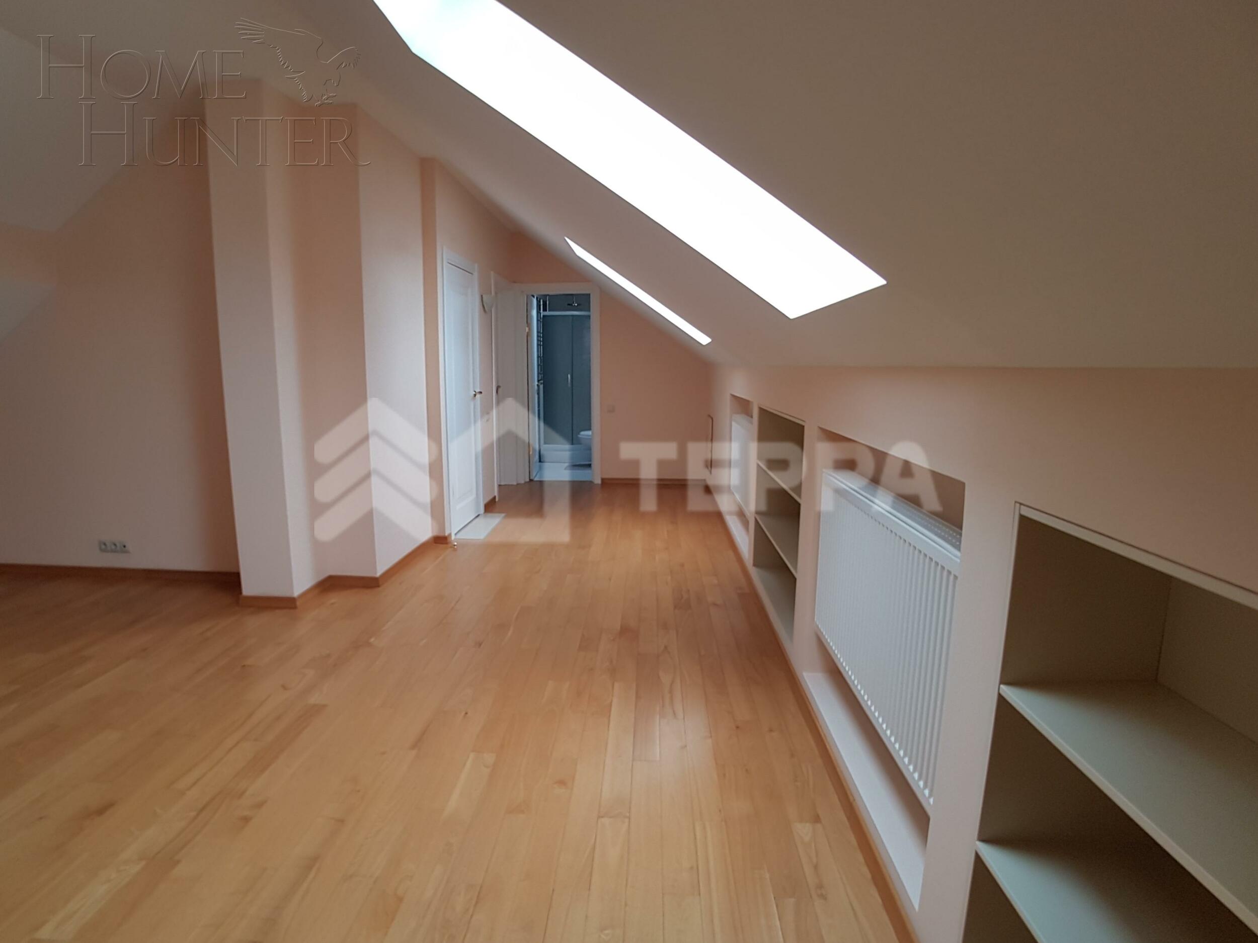 2-этажный коттедж 400 м² с отделкой