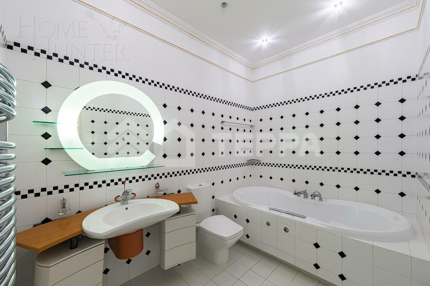 2-этажный коттедж 1 250 м² с отделкой