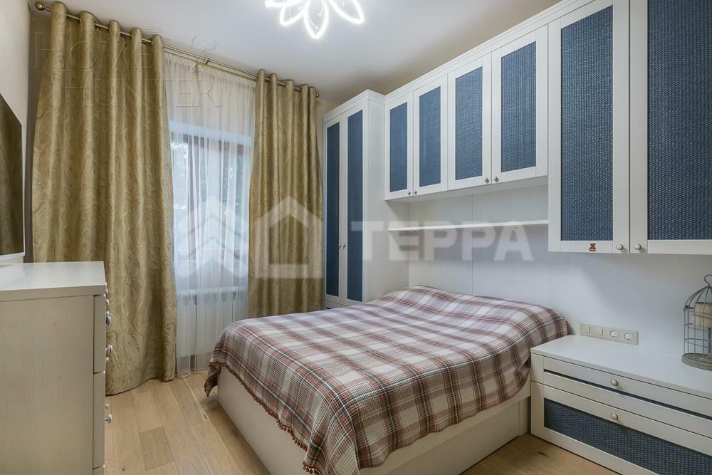 2-этажный коттедж 400 м² с отделкой