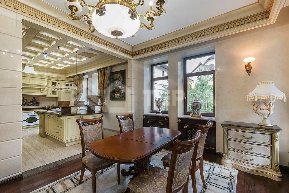 2-этажный коттедж 1 000 м² с отделкой