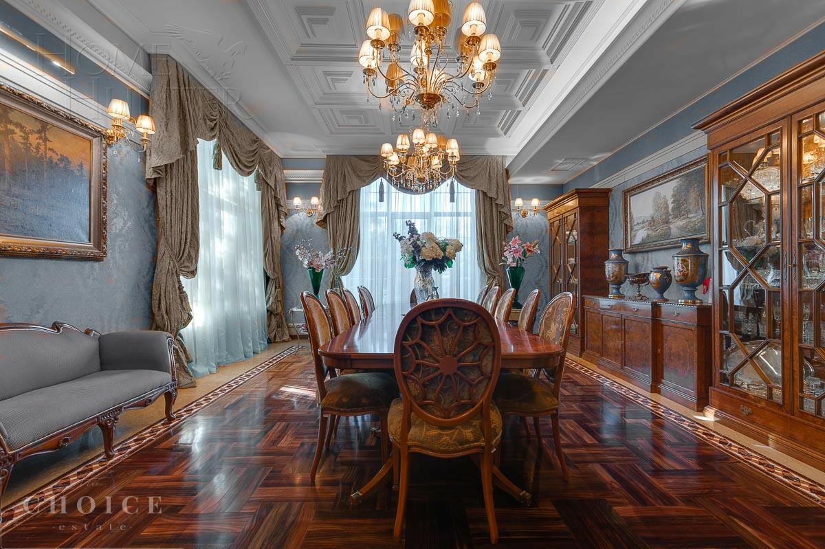 4-этажный коттедж 1 200 м² с отделкой