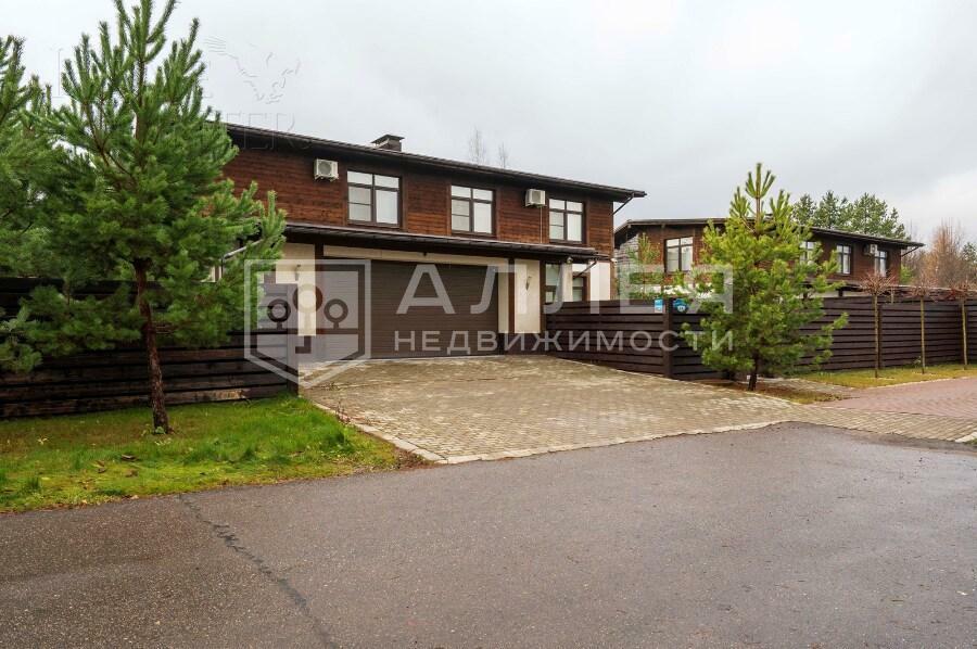 2-этажный коттедж 300 м² с отделкой