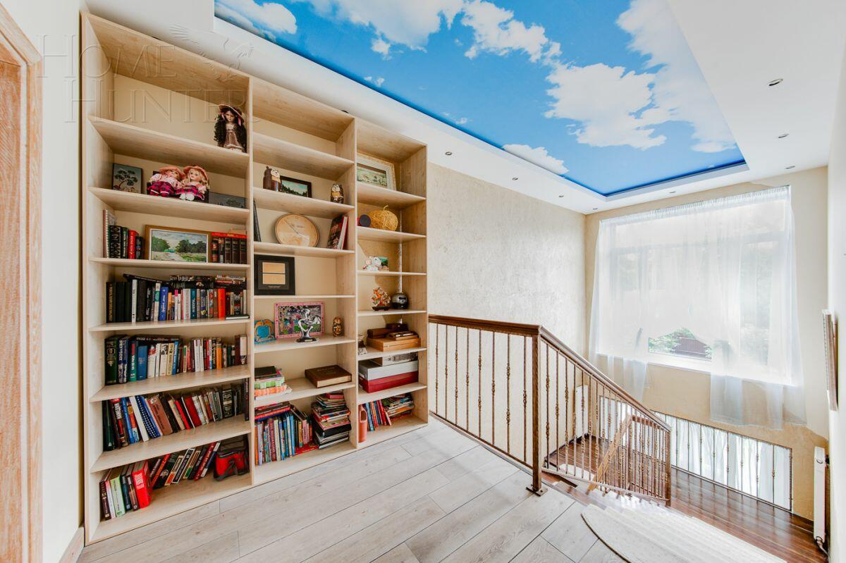 2-этажный коттедж 298 м² с отделкой