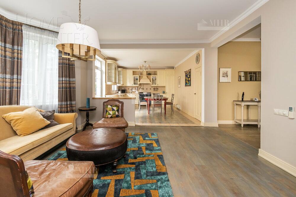 2-этажный коттедж 333 м² с отделкой